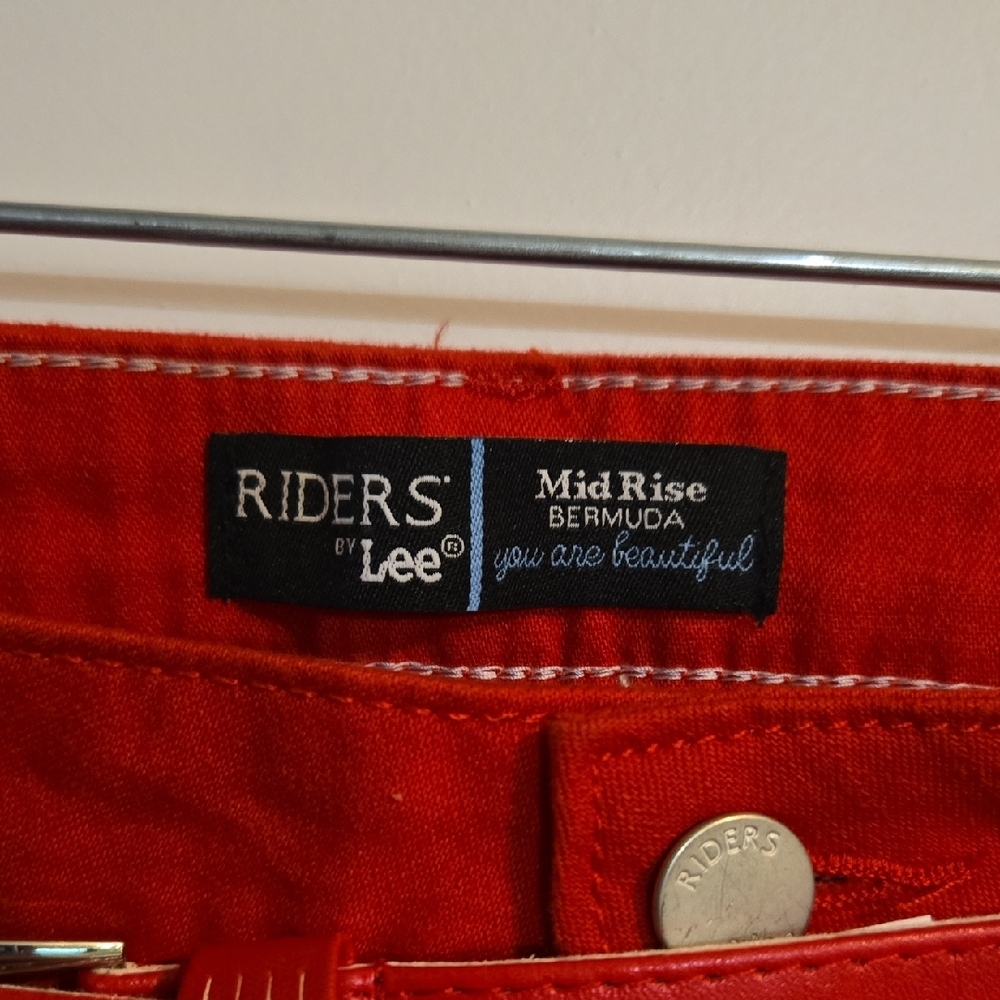 Lee Women's Red Belted Shorts - Picture 2 of 7